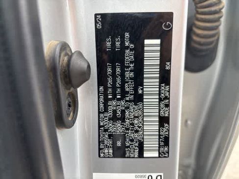 Used 2024 Toyota 4Runner SR5 Premium w/ Moonroof Package image 22