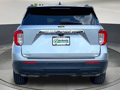 Used 2021 Ford Explorer XLT AWD/4WD image 6