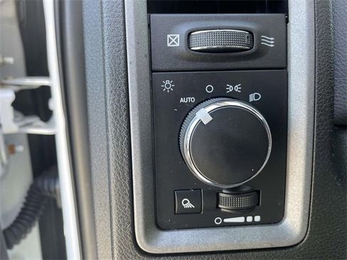 Used 2017 RAM 1500 Tradesman w/ Power & Remote Entry Group image 20