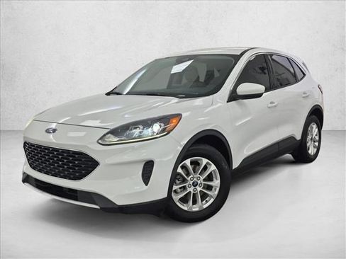 Used 2020 Ford Escape SE FWD image 1