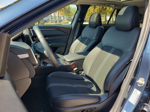 Used 2025 MAZDA CX-50 AWD 2.5 S w/ Premium Package image 17