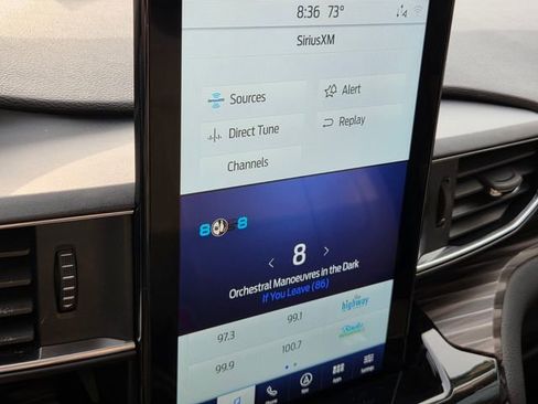 Used 2023 Ford Explorer Limited w/ Limited Technology Package RWD image 31