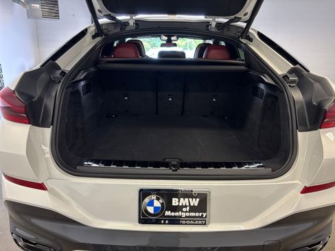 New 2026 BMW X6 xDrive40i image 23