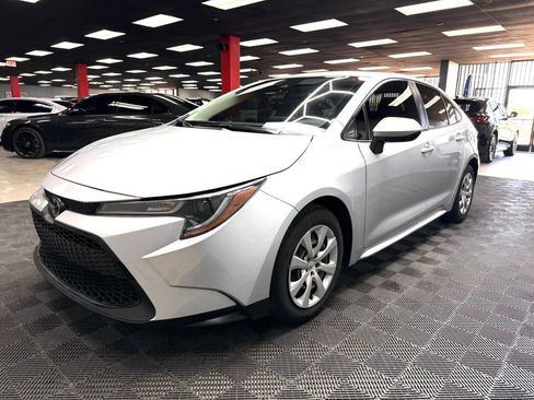 Used 2022 Toyota Corolla LE FWD image 7