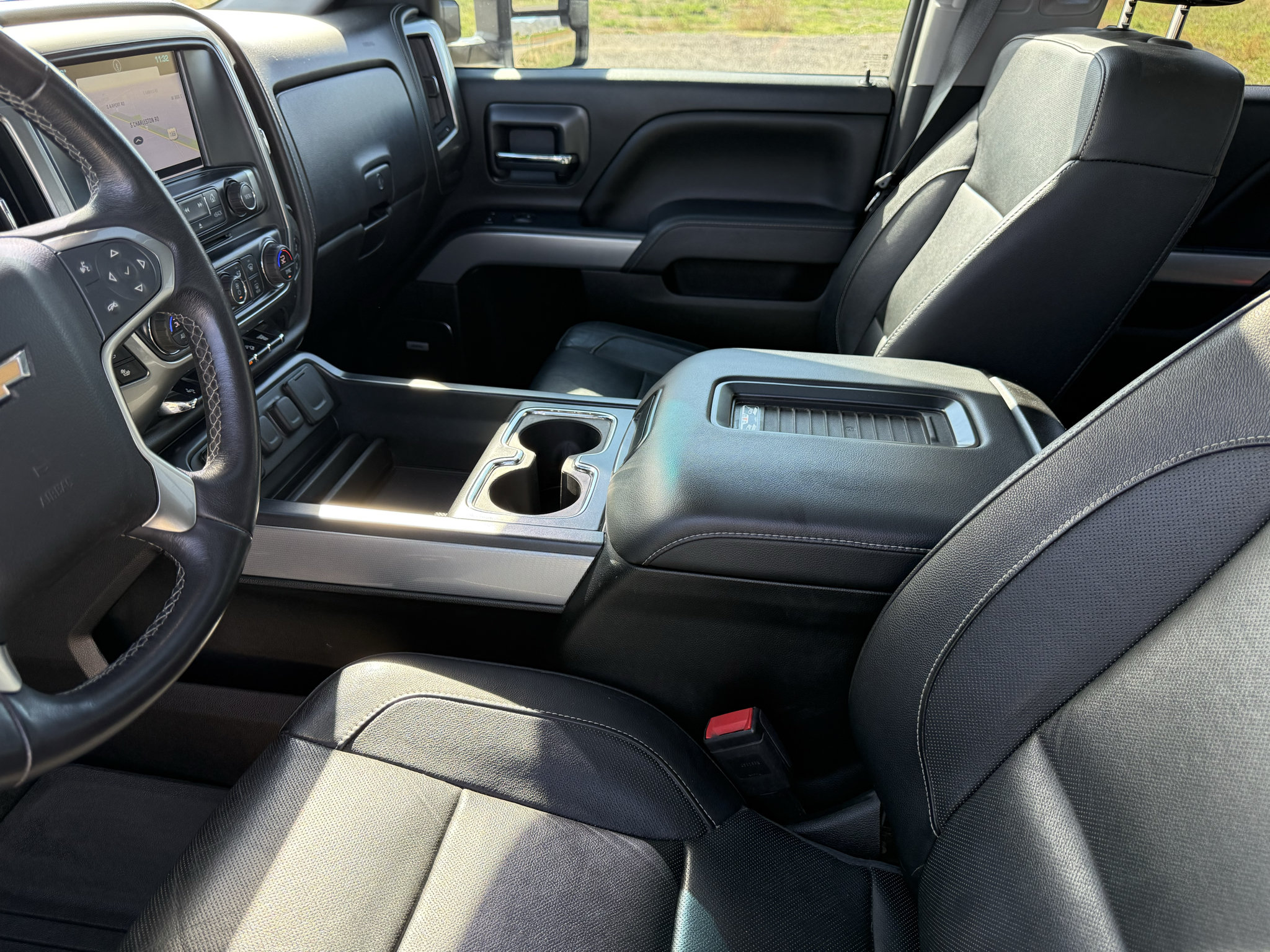 Used 2017 Chevrolet Silverado 2500 LTZ w/ Duramax Plus Package AWD/4WD image 26
