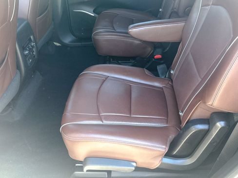 Certified 2018 Buick Enclave Avenir AWD/4WD image 24