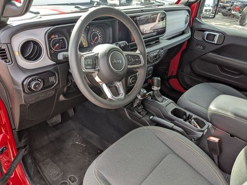 Used 2024 Jeep Wrangler Sahara w/ Technology Group image 16