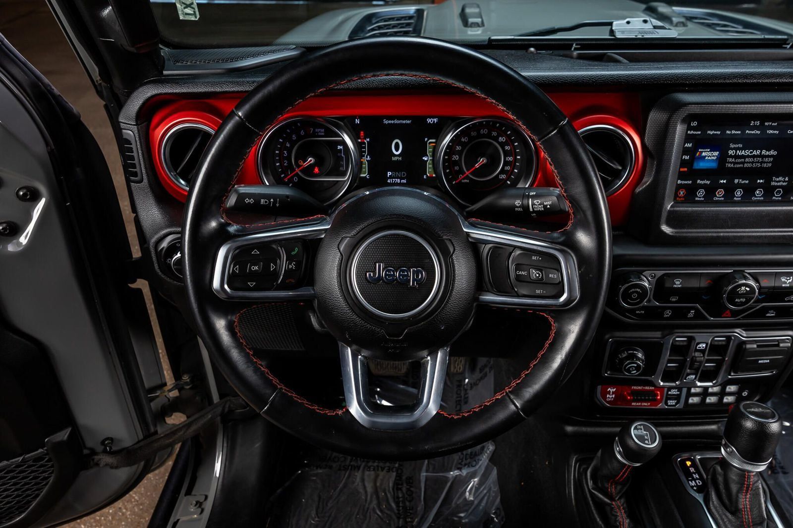 Used 2021 Jeep Gladiator Rubicon w/ LED Lighting Group AWD/4WD image 18