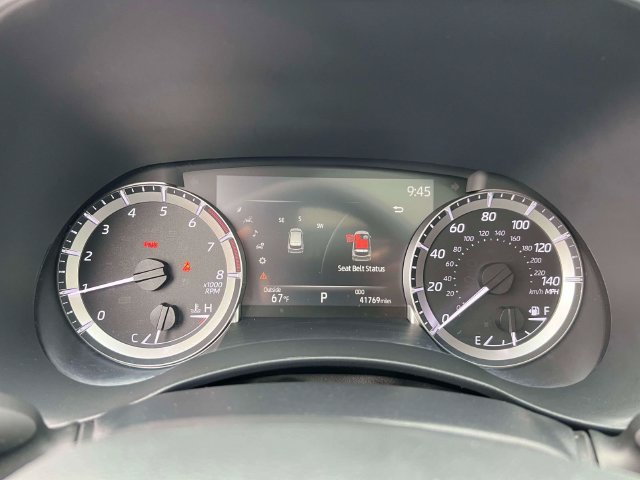 Used 2023 Toyota Highlander XLE AWD/4WD image 25