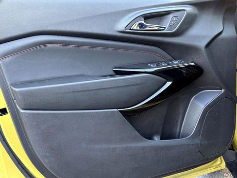 Certified 2024 Chevrolet Trax RS w/ Sunroof Package image 16