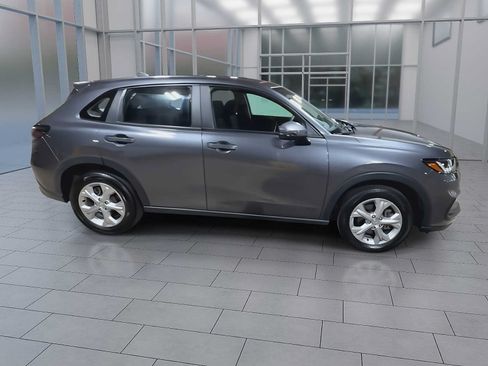 Used 2023 Honda HR-V LX image 8