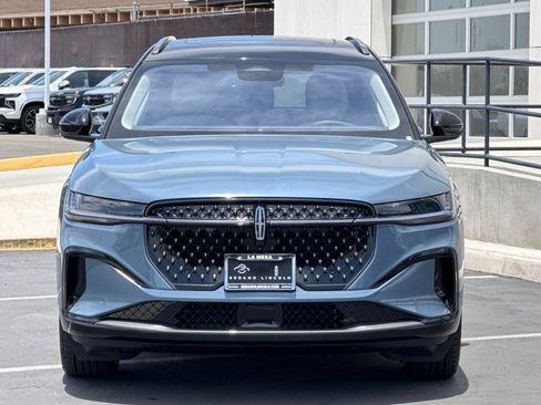 New 2026 Lincoln Nautilus Reserve w/ Jet Appearance Package AWD/4WD image 8