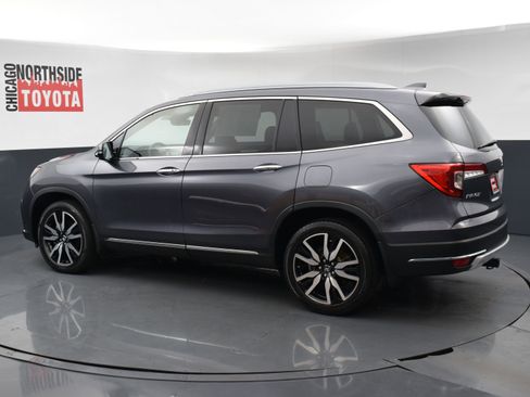 Used 2019 Honda Pilot Touring image 2