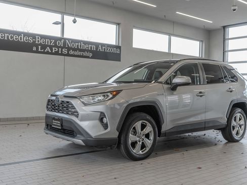Used 2021 Toyota RAV4 Limited image 3