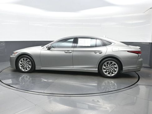 Used 2019 Lexus LS 500 AWD w/ Accessory Package (Z2) image 3