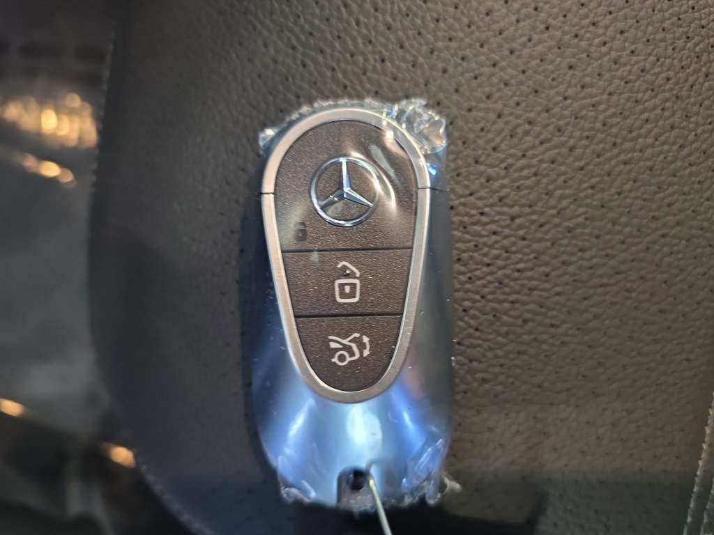 Used 2026 Mercedes-Benz C 300 Sedan image 41