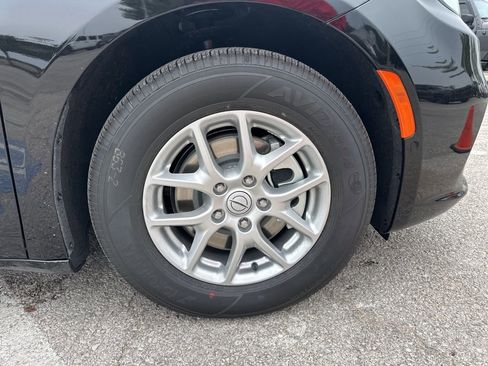 New 2026 Chrysler Pacifica Select image 44