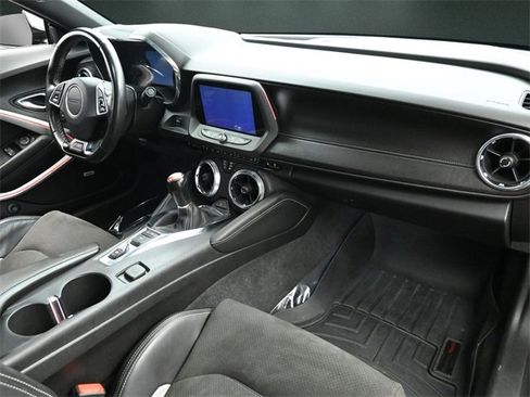 Used 2019 Chevrolet Camaro SS image 16