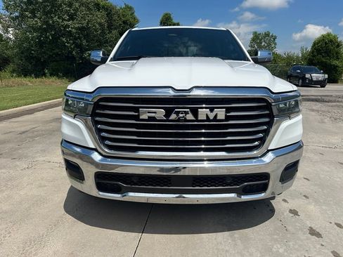 Used 2025 RAM 1500 Laramie AWD/4WD image 2
