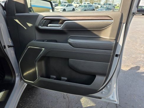 Used 2024 Chevrolet Silverado 1500 LT image 22