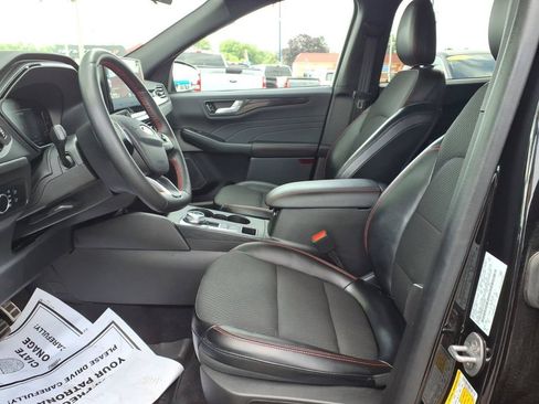 Certified 2023 Ford Escape ST-Line w/ Tech Pack #1 AWD/4WD image 14