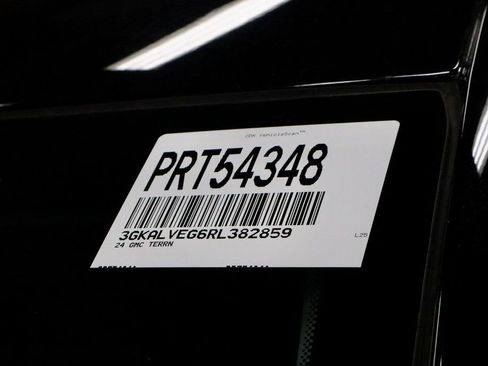 Used 2024 GMC Terrain SLT image 32