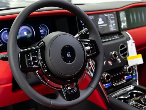 New 2026 Rolls-Royce Cullinan AWD/4WD image 35