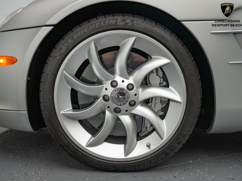 Used 2006 Mercedes-Benz SLR SLR McLaren image 40