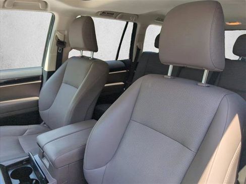 Used 2022 Lexus GX 460 Premium w/ Premium Package AWD/4WD image 10