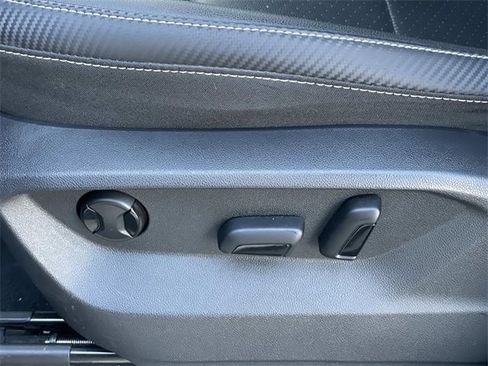 Used 2023 Volkswagen Atlas Cross Sport SE image 19