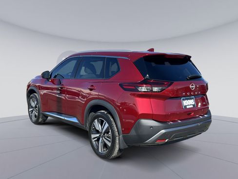 Used 2023 Nissan Rogue SL w/ SL Premium Package image 4