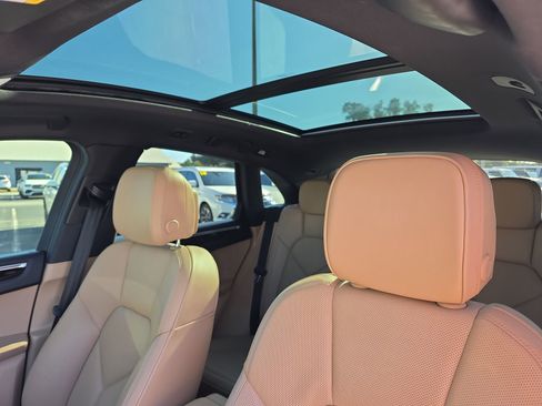 Used 2021 Porsche Macan S image 20