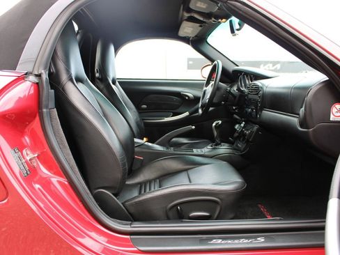 Used 2001 Porsche Boxster S RWD image 19
