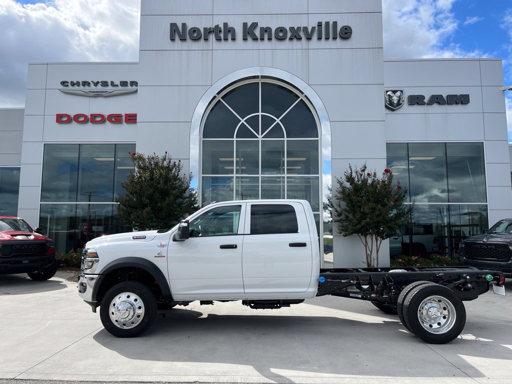 New 2027 RAM 5500 Tradesman AWD/4WD image 2