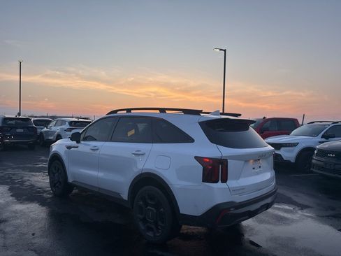 Certified 2024 Kia Sorento SX image 5