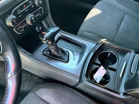 Used 2018 Dodge Charger R/T w/ Blacktop Package image 19