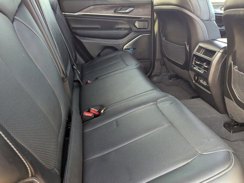 Used 2023 Jeep Grand Cherokee Overland image 14