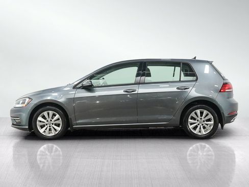 Used 2018 Volkswagen Golf SE FWD image 2