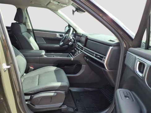 Used 2025 Hyundai Santa Fe SEL FWD image 11