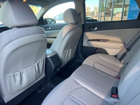 Used 2016 Kia Optima LX w/ Option Group 014 image 17