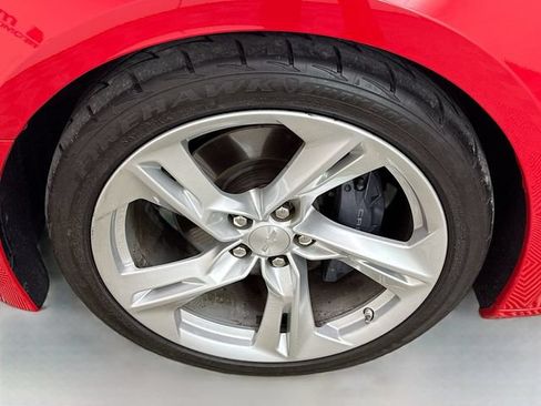 Used 2019 Chevrolet Camaro SS RWD image 32