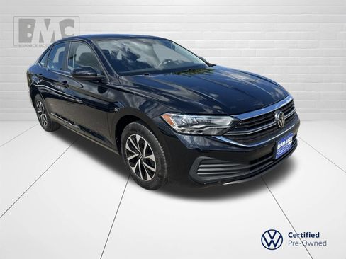 Used 2024 Volkswagen Jetta S FWD image 2