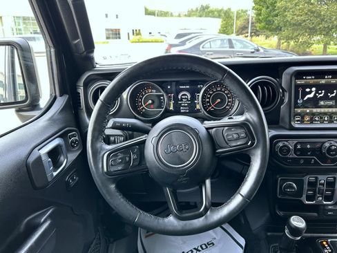 Used 2022 Jeep Wrangler Unlimited Sport AWD/4WD image 11