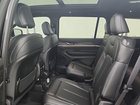 New 2026 Jeep Grand Cherokee L Limited AWD/4WD image 30