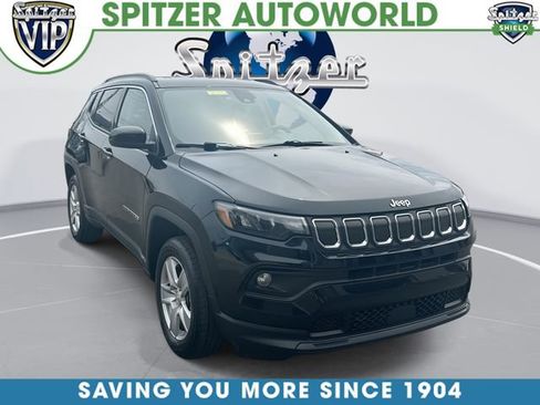 Used 2022 Jeep Compass Latitude w/ Convenience Group AWD/4WD image 1