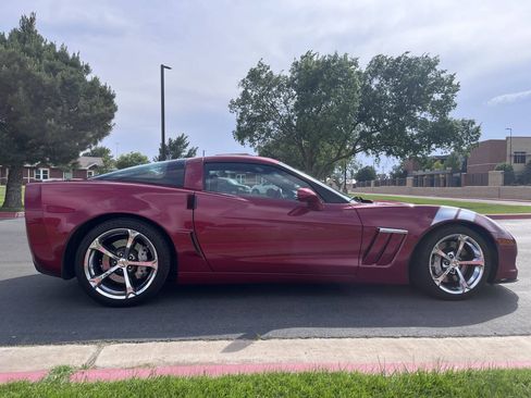 Used 2012 Chevrolet Corvette Grand Sport w/ 2LT Preferred Equipment Group RWD image 6