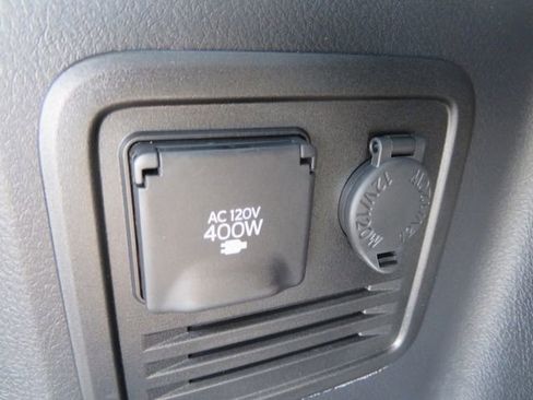 Used 2024 Toyota 4Runner TRD Off-Road image 18