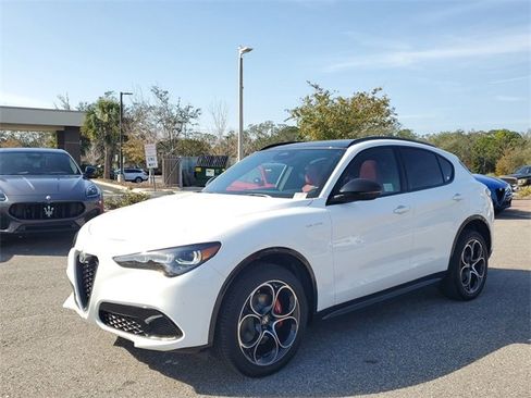 New 2025 Alfa Romeo Stelvio Sprint w/ Veloce Package image 2