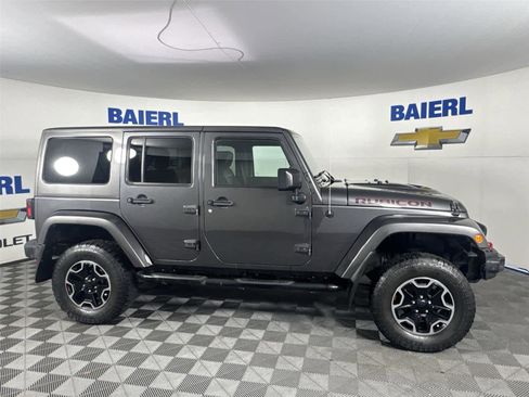 Used 2016 Jeep Wrangler Unlimited Rubicon AWD/4WD image 6