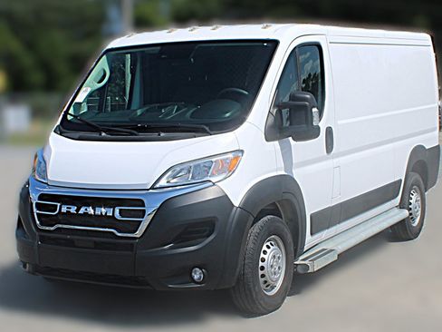 Used 2025 RAM ProMaster 2500 w/ U-Haul Equipment Group FWD image 3